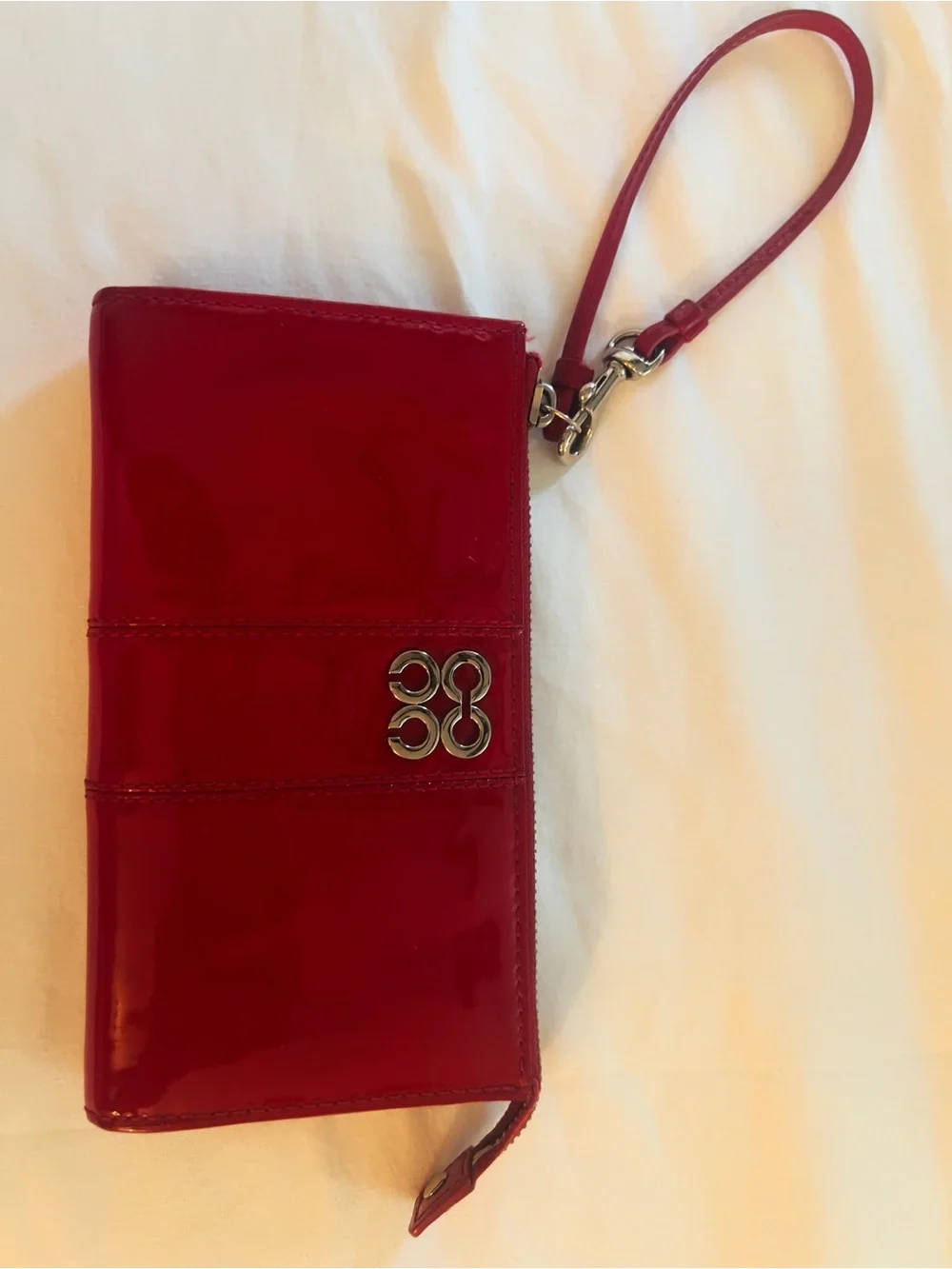 🩷 Y2K Coach Julia Red patent leather zippy wristlet wallet silver hardware🩷